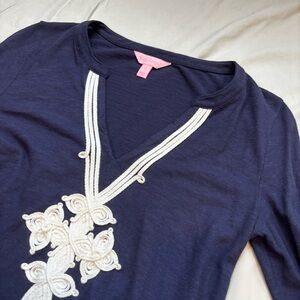 Lilly Pulitzer Navy V Neck Tunic Long Sleeve White Embroidered Details, Size S